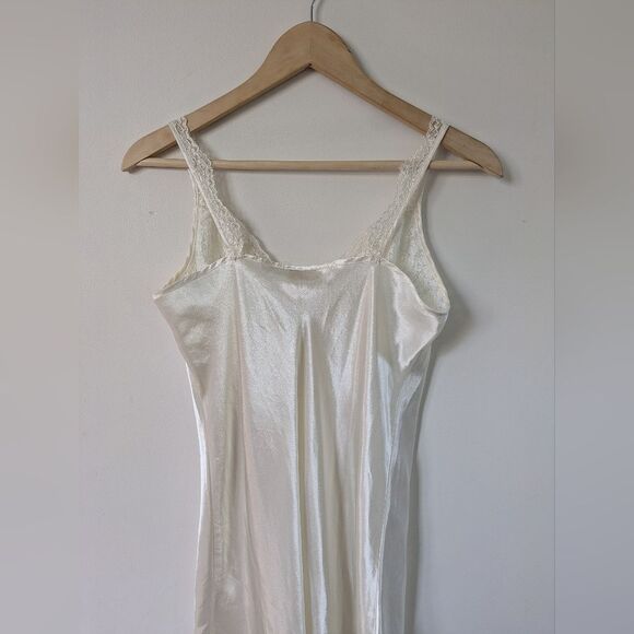 Victoria's Secret Cream Slip Dress - Picture 7 of 8
